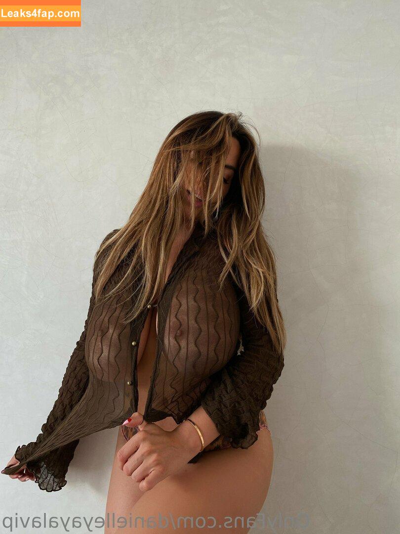 danielleyayalavip / danielleyayalaa leaked photo photo #0013