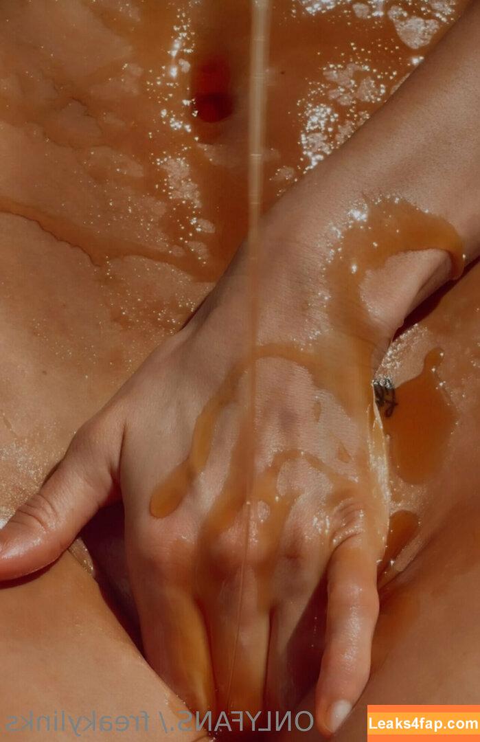 Debbie St Pierre / debbie_st.pierre / debbiestpierre leaked photo photo #0241