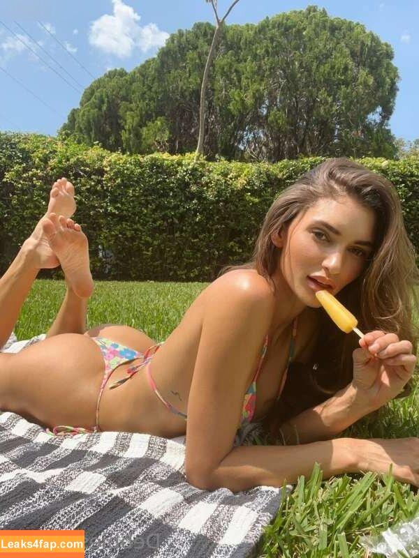 Debbie St Pierre / debbie_st.pierre / debbiestpierre leaked photo photo #0341