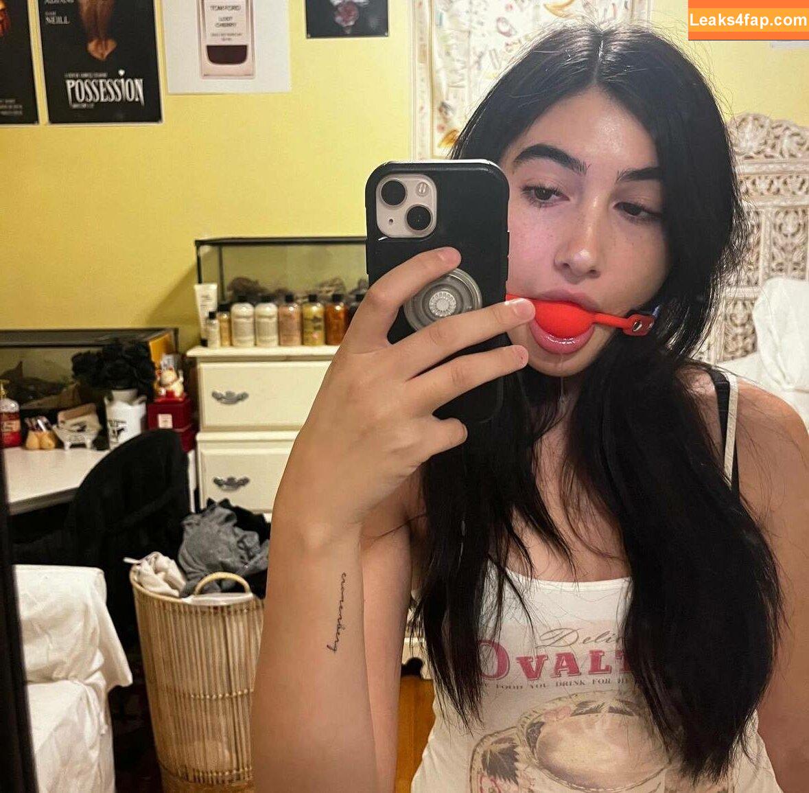 Delilah / Delilahraige / bugsanduggs leaked photo photo #0015
