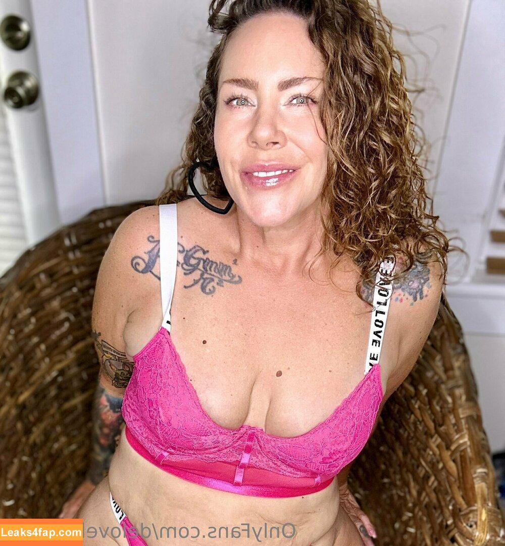 delovelycurves / delovely_curves leaked photo photo #0219