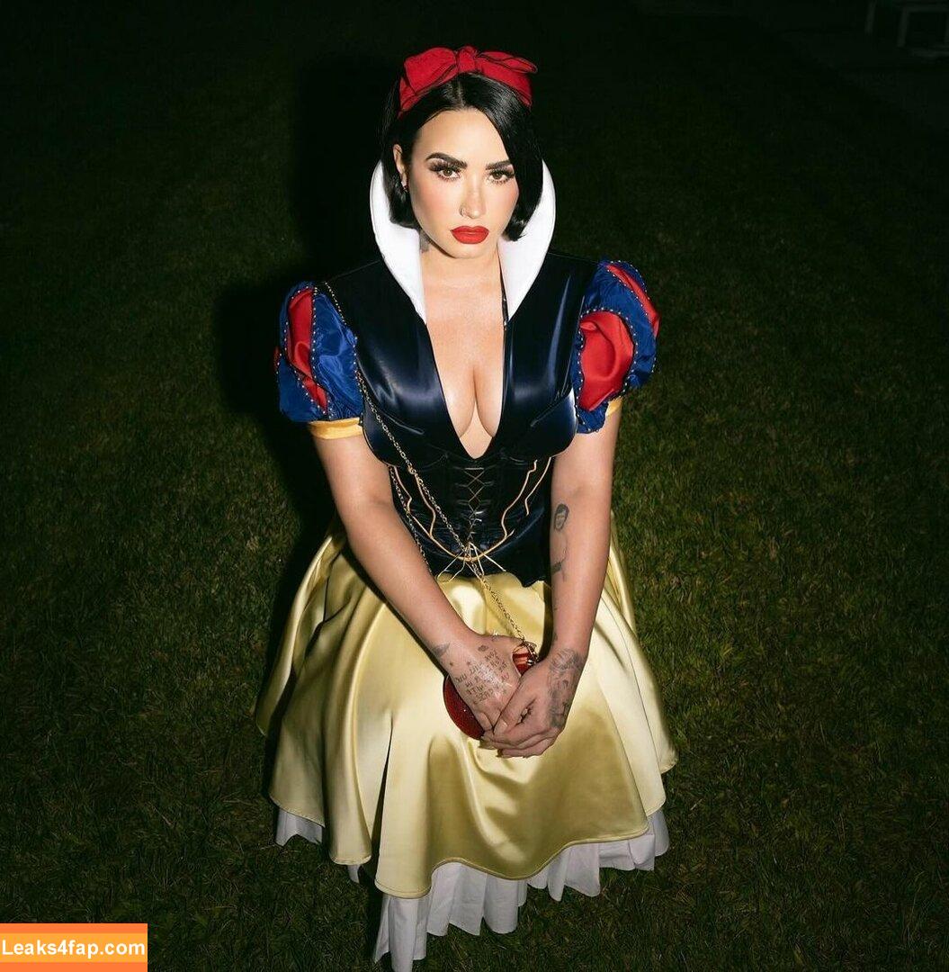 Demi Lovato / ddlovato leaked photo photo #0099
