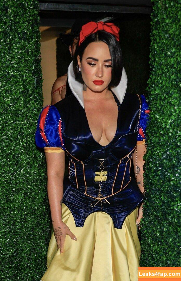 Demi Lovato / ddlovato leaked photo photo #0100
