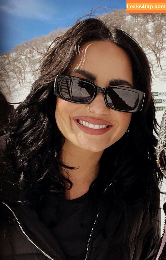Demi Lovato / ddlovato leaked photo photo #0160
