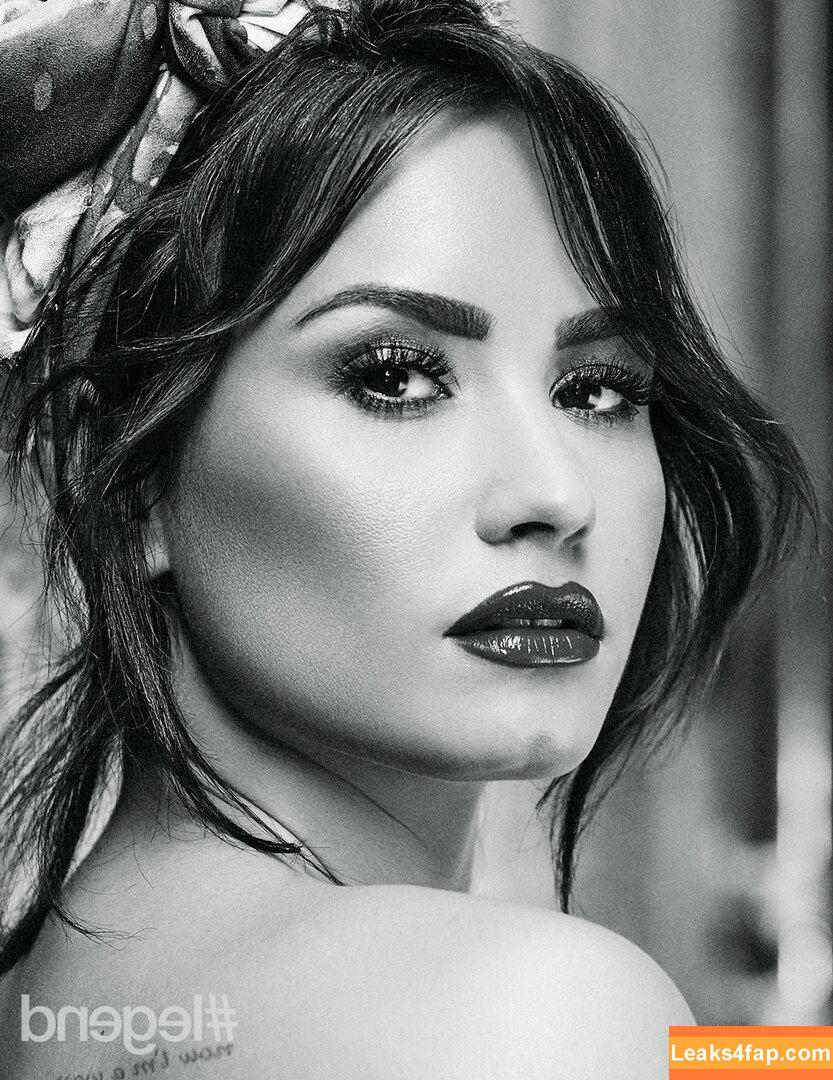 Demi Lovato / ddlovato leaked photo photo #0174