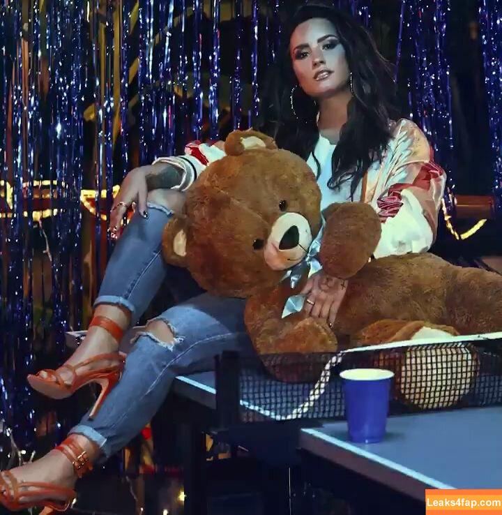 Demi Lovato / ddlovato слитое фото фото #0186