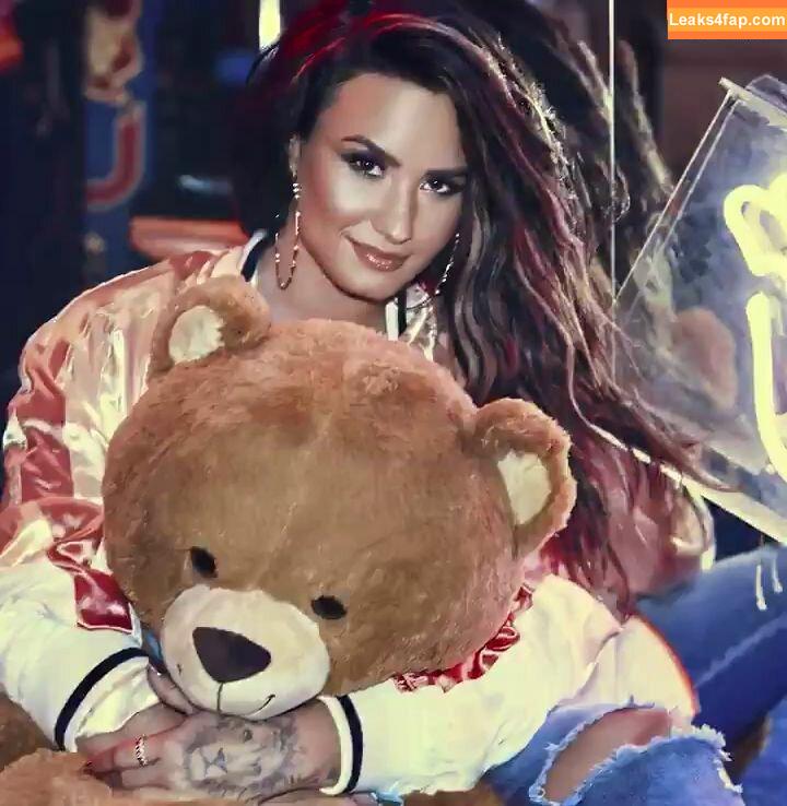 Demi Lovato / ddlovato leaked photo photo #0187