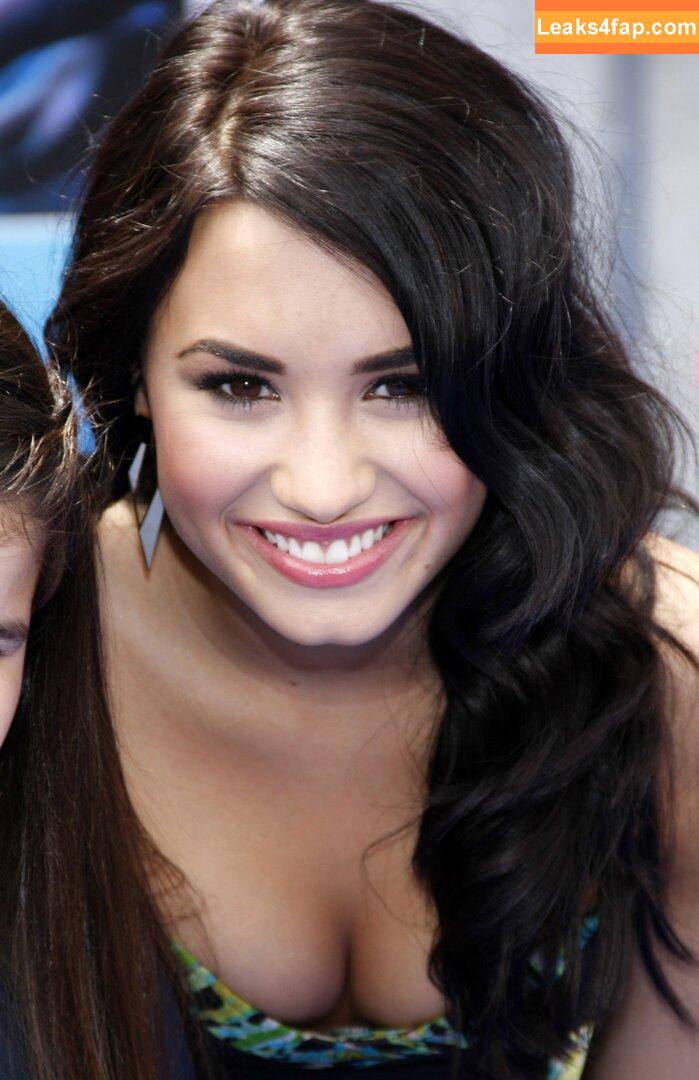 Demi Lovato / ddlovato leaked photo photo #0203