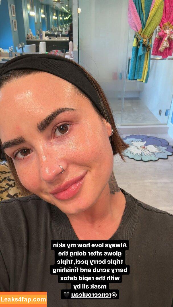 Demi Lovato / ddlovato leaked photo photo #0378