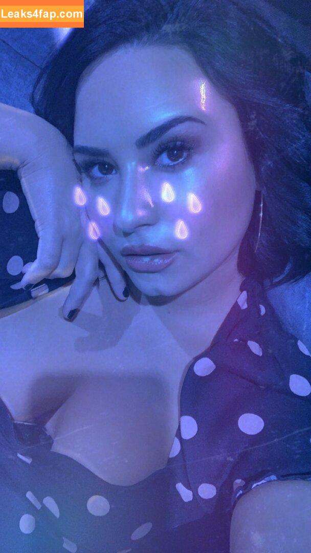 Demi Lovato / ddlovato слитое фото фото #0407