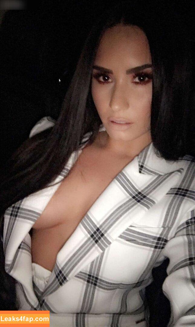 Demi Lovato / ddlovato leaked photo photo #0497