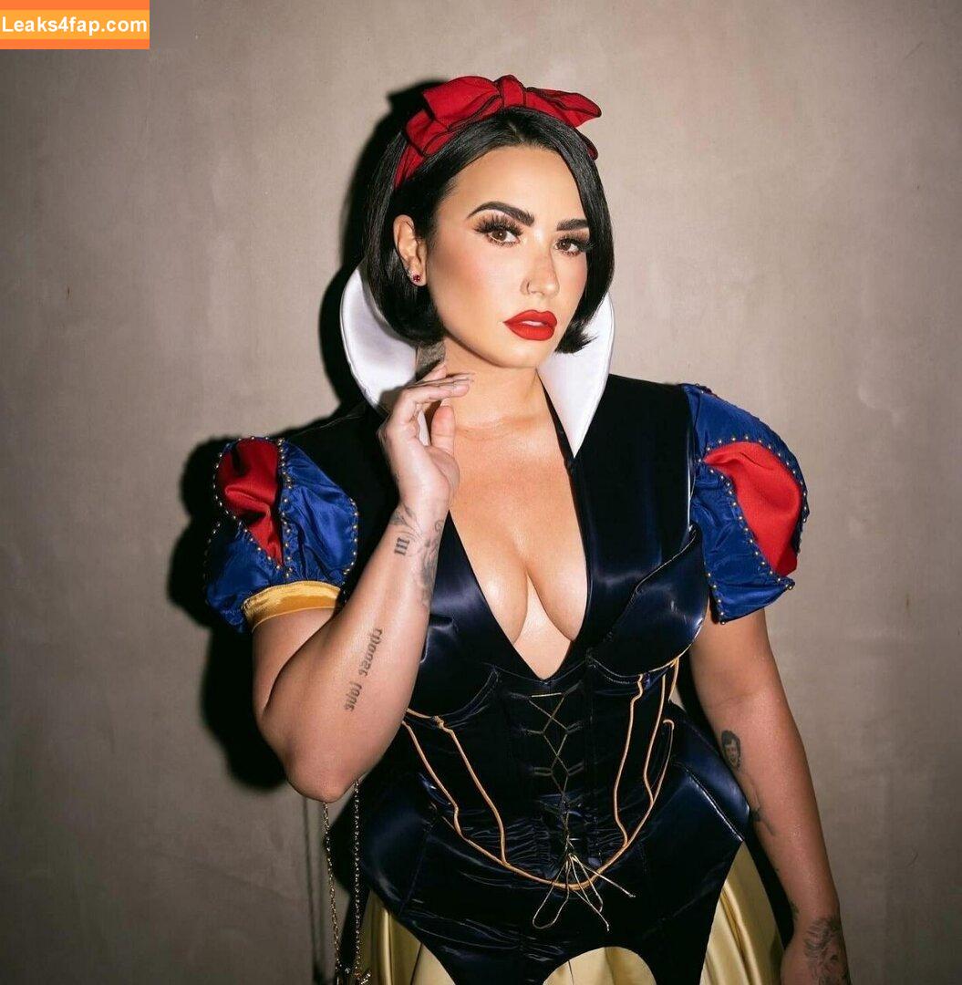 Demi Lovato / ddlovato leaked photo photo #0513