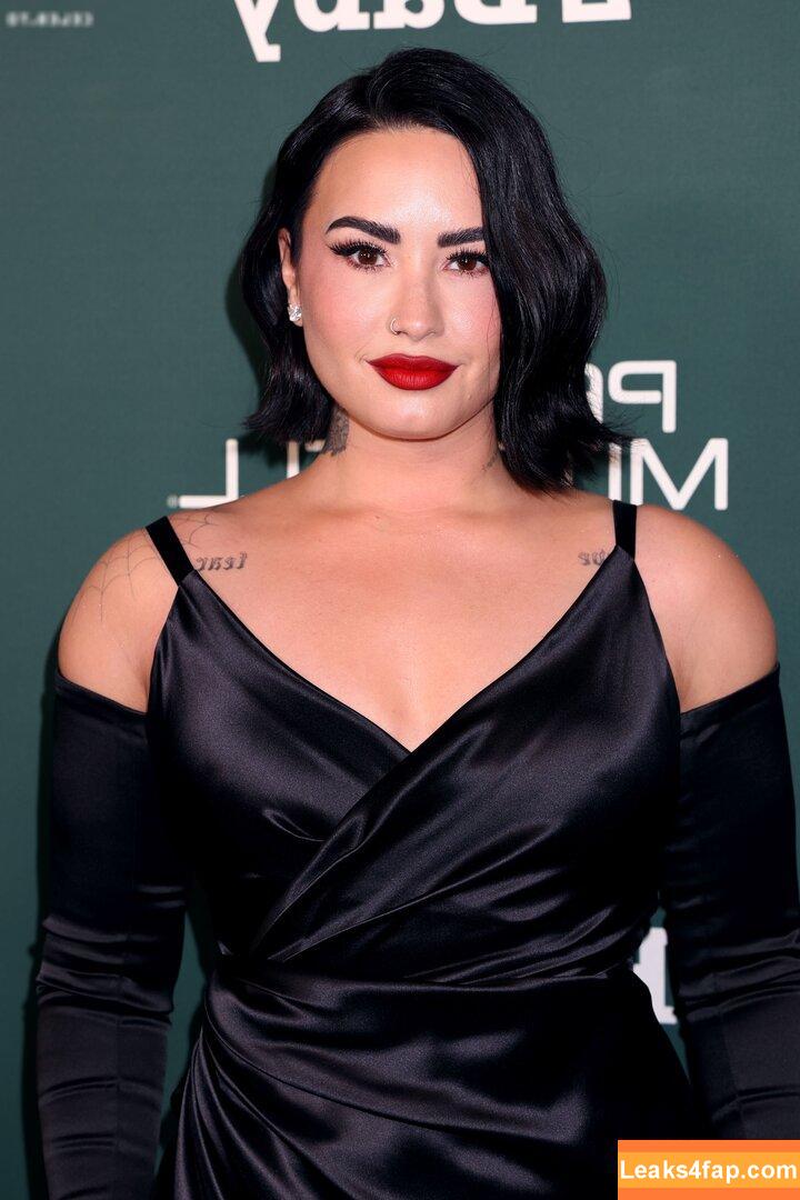 Demi Lovato / ddlovato leaked photo photo #0523