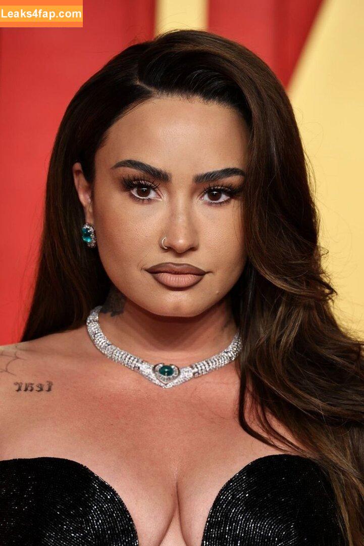 Demi Lovato / ddlovato leaked photo photo #0573
