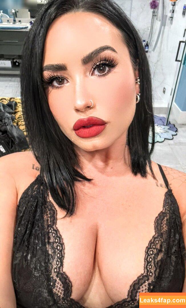 Demi Lovato / ddlovato leaked photo photo #0579