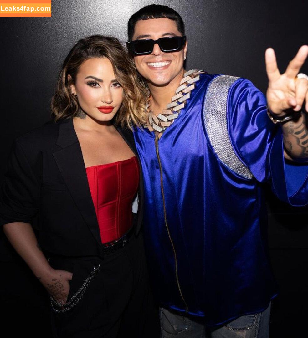 Demi Lovato / ddlovato слитое фото фото #0653