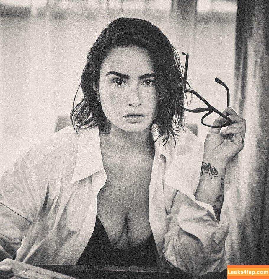 Demi Lovato / ddlovato leaked photo photo #0712