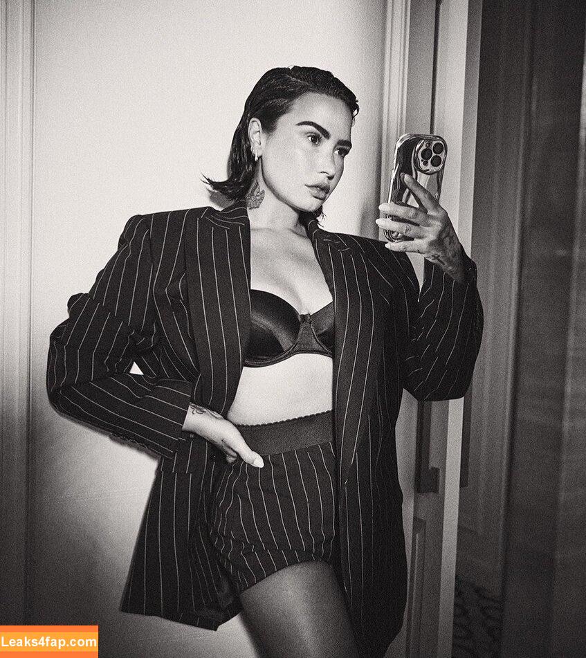 Demi Lovato / ddlovato leaked photo photo #0713