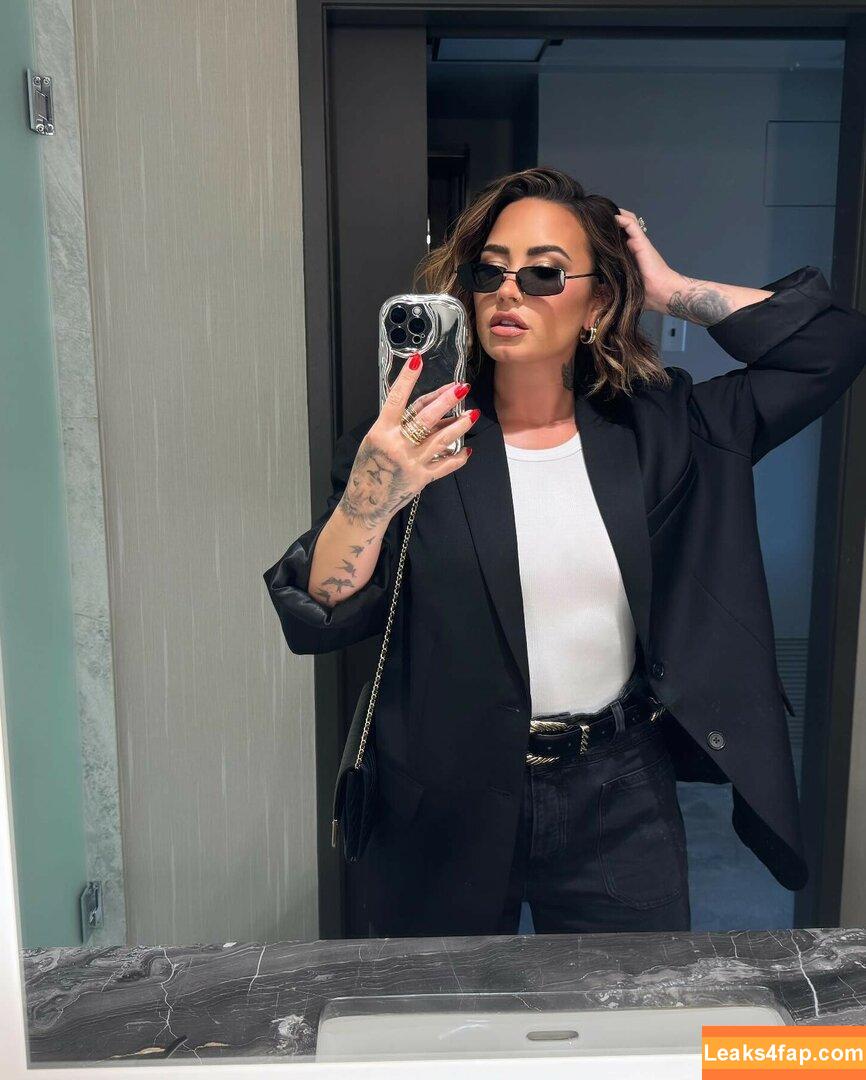 Demi Lovato / ddlovato leaked photo photo #0743