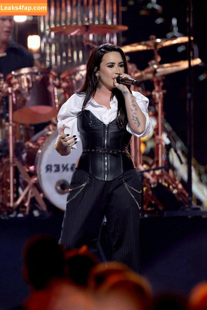 Demi Lovato / ddlovato слитое фото фото #0870