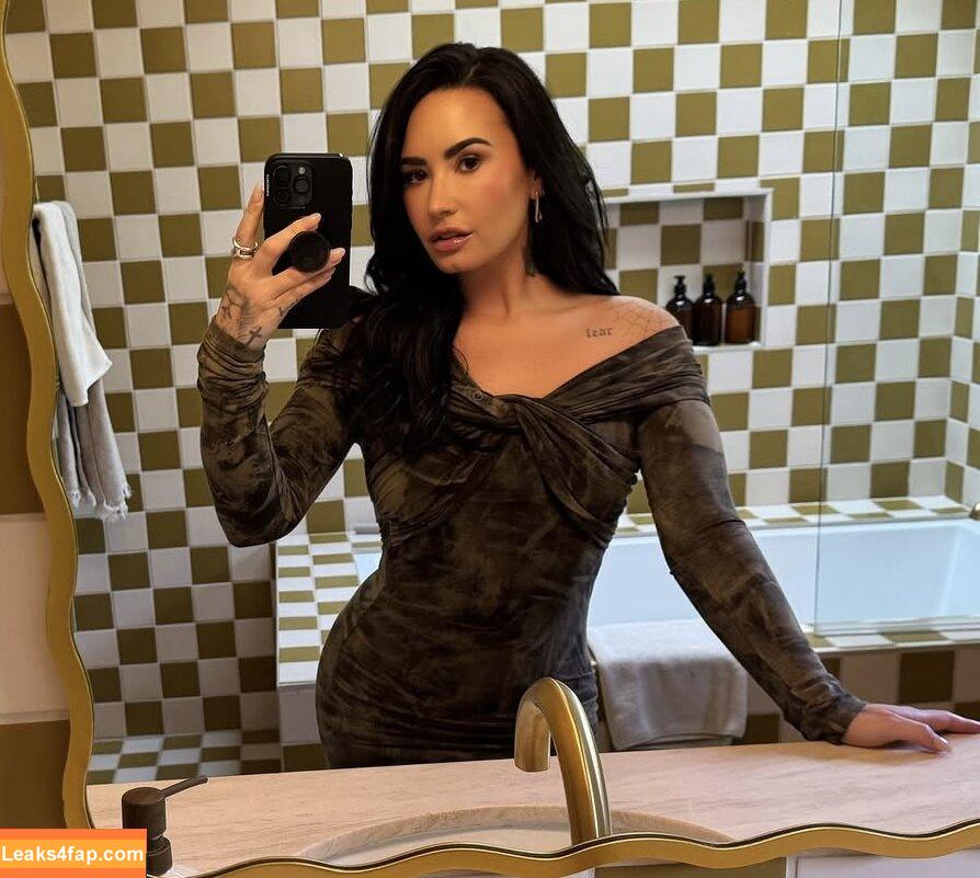 Demi Lovato / ddlovato слитое фото фото #0880
