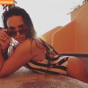 Demi Lovato photo #0055