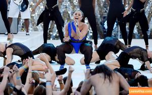 Demi Lovato photo #0114