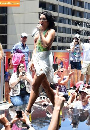 Demi Lovato photo #0122