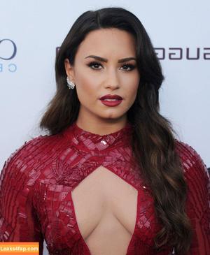 Demi Lovato photo #0131