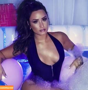 Demi Lovato photo #0182
