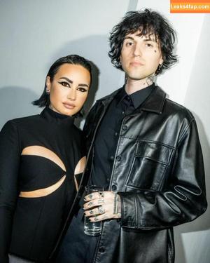 Demi Lovato photo #0196