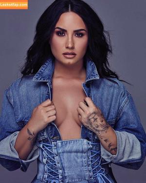 Demi Lovato photo #0208