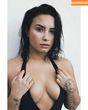 Demi Lovato photo #0209
