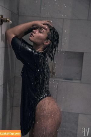Demi Lovato photo #0213