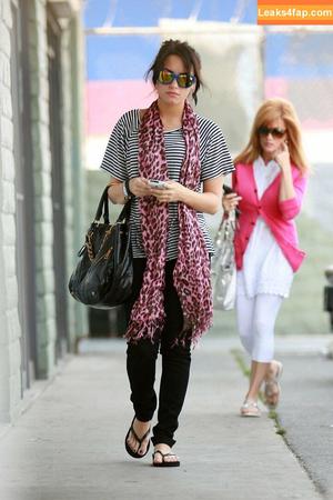 Demi Lovato photo #0239
