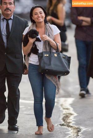 Demi Lovato photo #0245