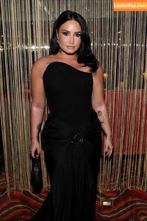 Demi Lovato photo #0272