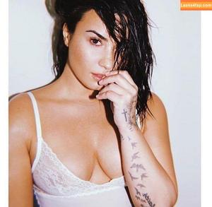 Demi Lovato photo #0274