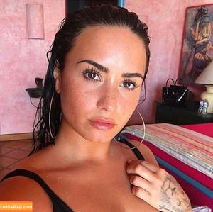 Demi Lovato photo #0283