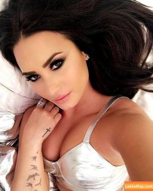 Demi Lovato photo #0286