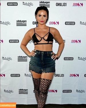 Demi Lovato photo #0287