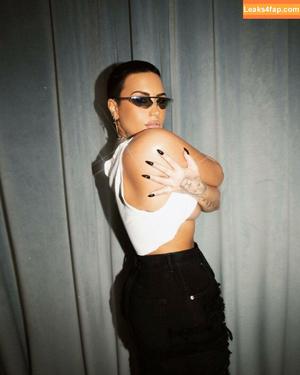 Demi Lovato photo #0301