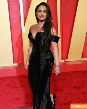 Demi Lovato photo #0328