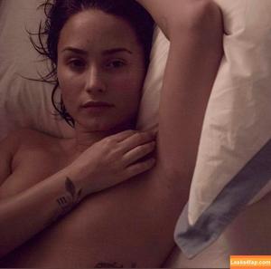 Demi Lovato photo #0355
