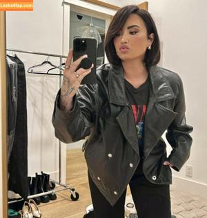 Demi Lovato photo #0382