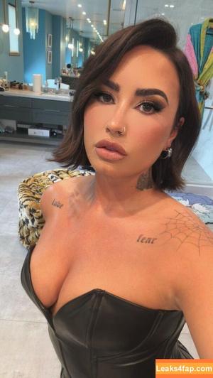 Demi Lovato photo #0387
