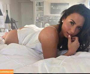 Demi Lovato photo #0397