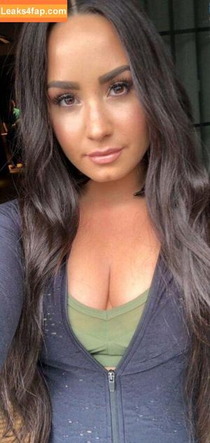 Demi Lovato photo #0399