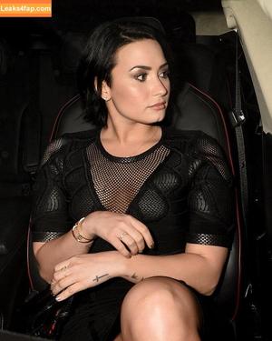 Demi Lovato photo #0441