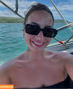 Demi Lovato photo #0489